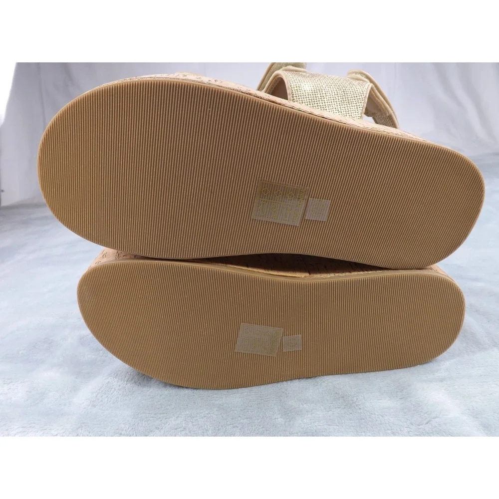 Shu Shop Lucille Women's 7.5 Gold Metallic Platform Sandals Padded Footbed NWT